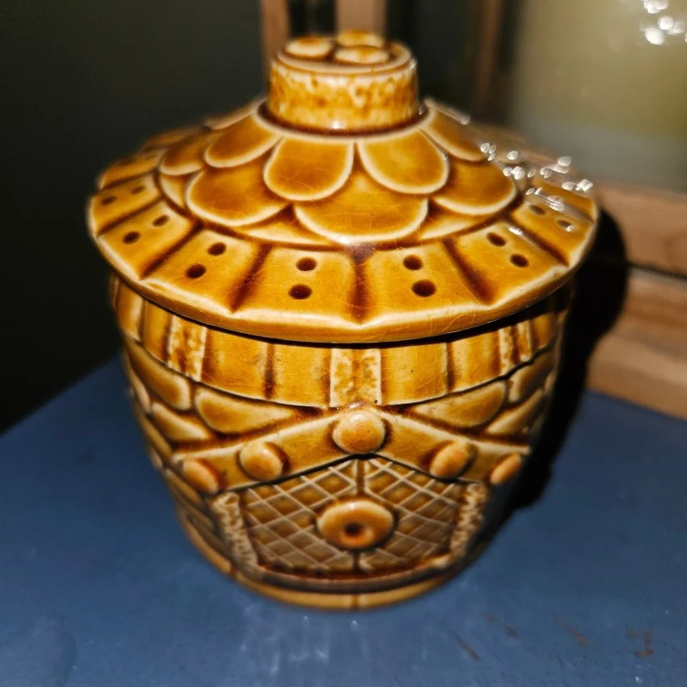 Vintage‎ Brown Glazed Ceramic Honey Pot with Lid Made in Japan Beehive Decor Jar